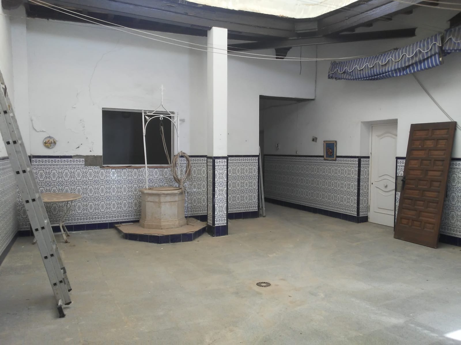 Myynti
 from
 talo
 sisään

 Chiclana de la Frontera